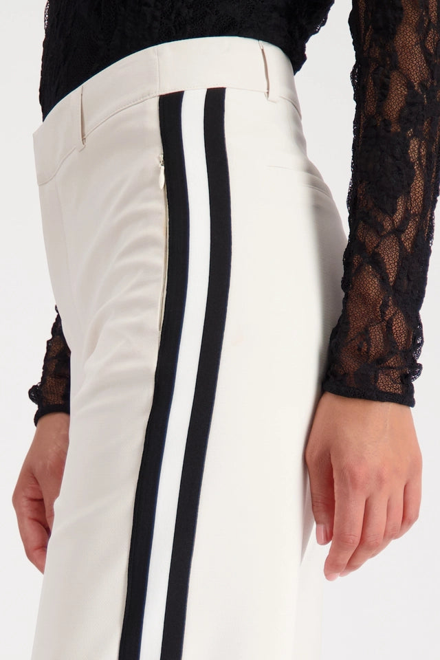 Панталон с прав крачол и странични кантове - Monari