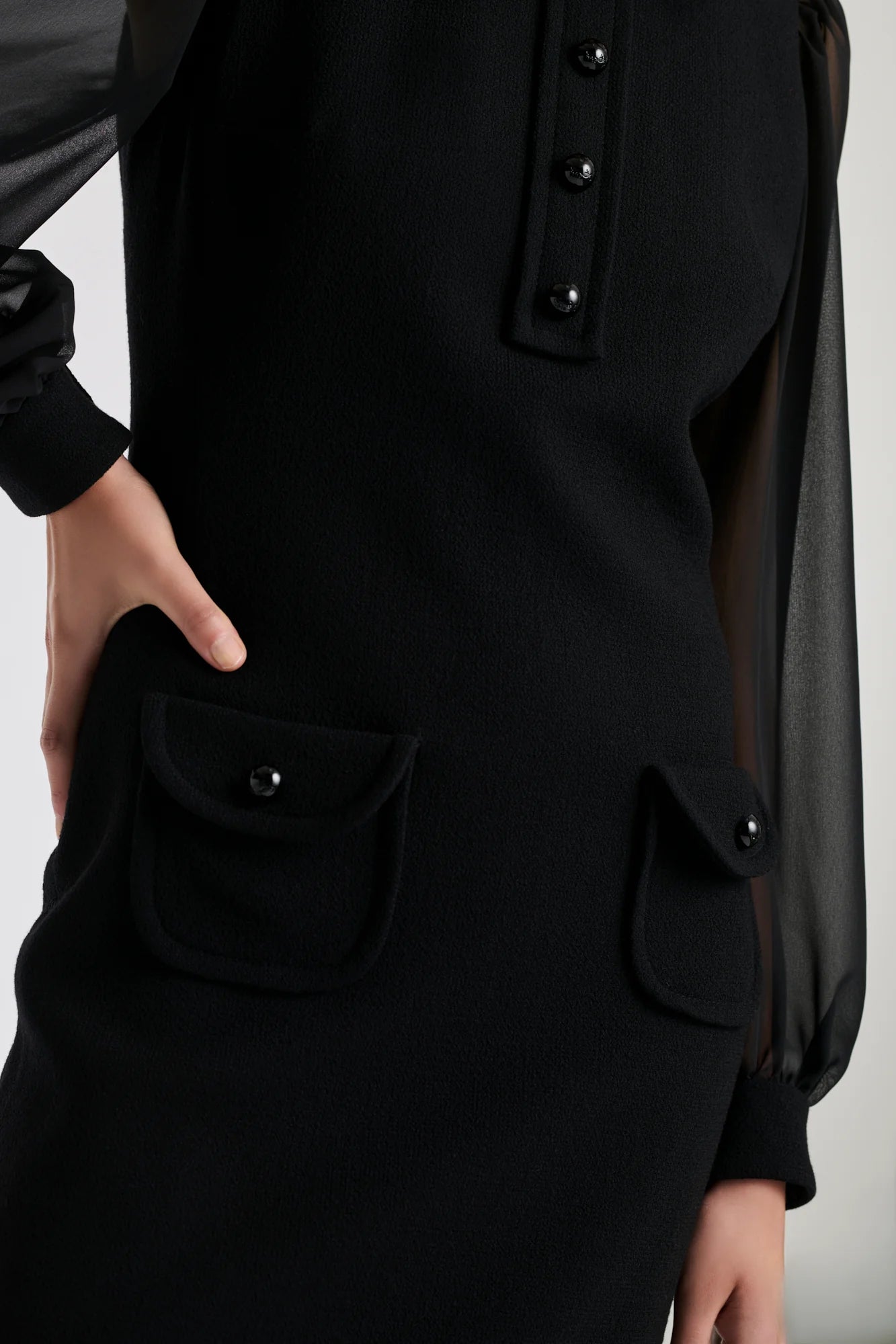 Елегантна рокля с дълги ръкави - Weill