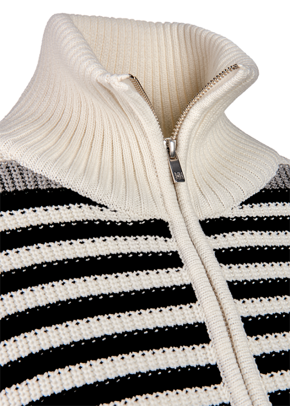 Памучен пуловер - Riani