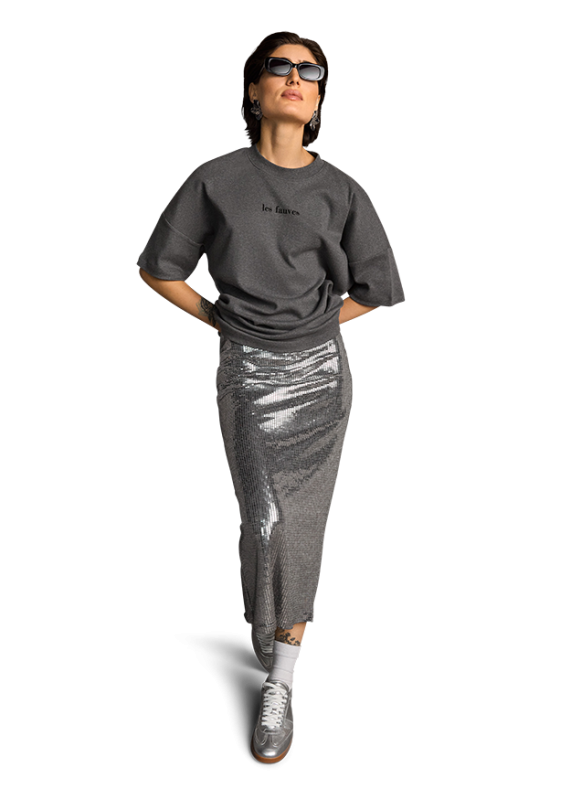 Прилепнала пола да с блестящи пайети - Riani