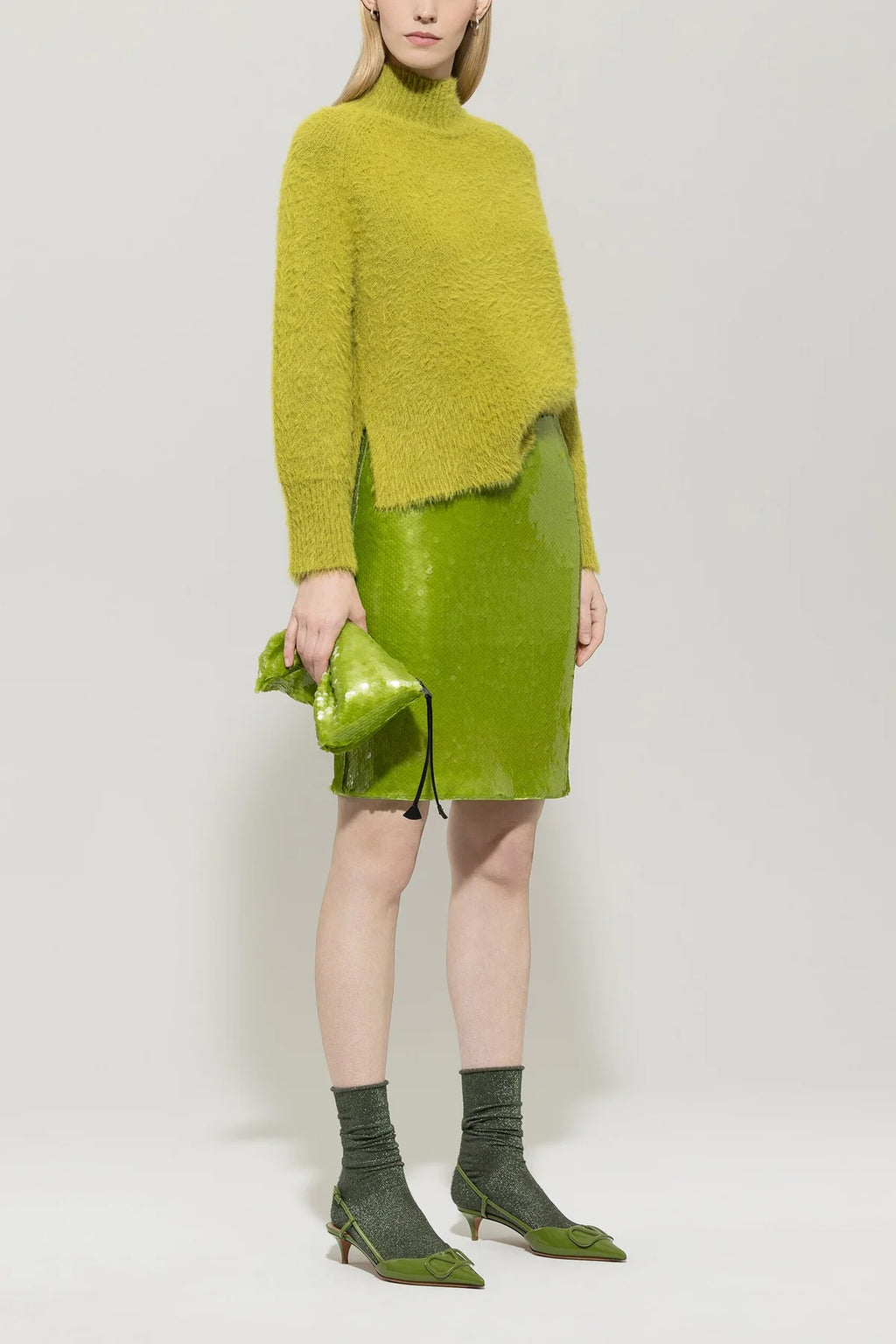 Пуловер в неоновозелено - Луиза Черано