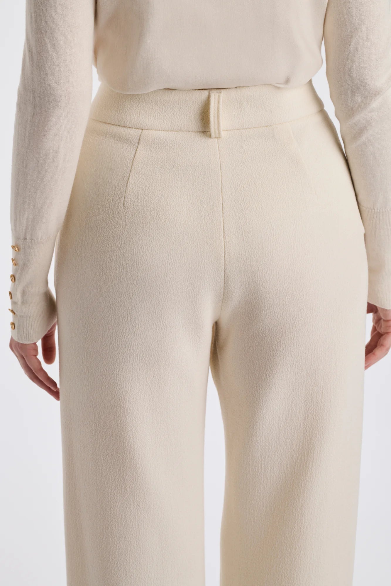 Елегантни панталони в екрю - Weill