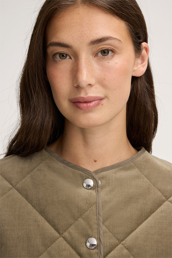 Яке в маслинено зелено - Windsor