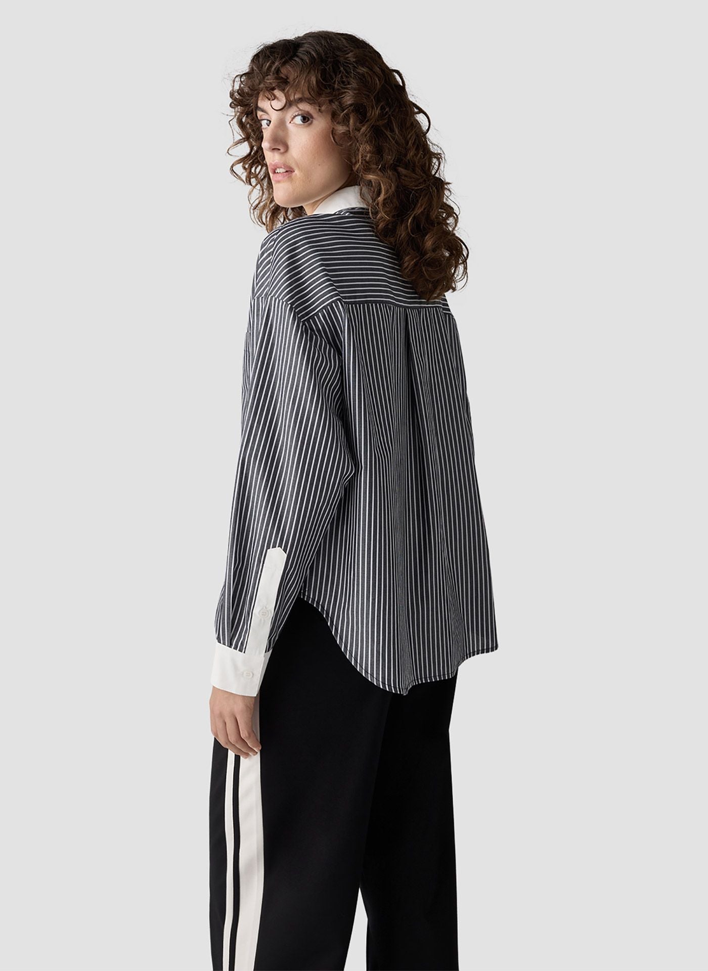 Риза с Райета и Декоративна Лента - Le Comte