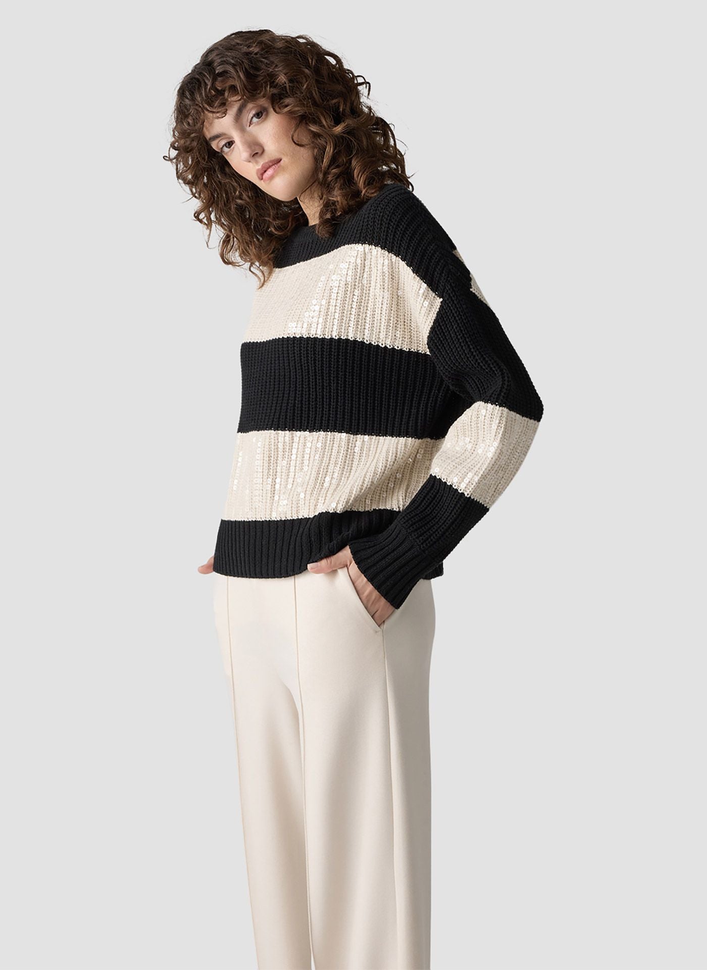 Пуловер с Пайетени Райета - Le Comte