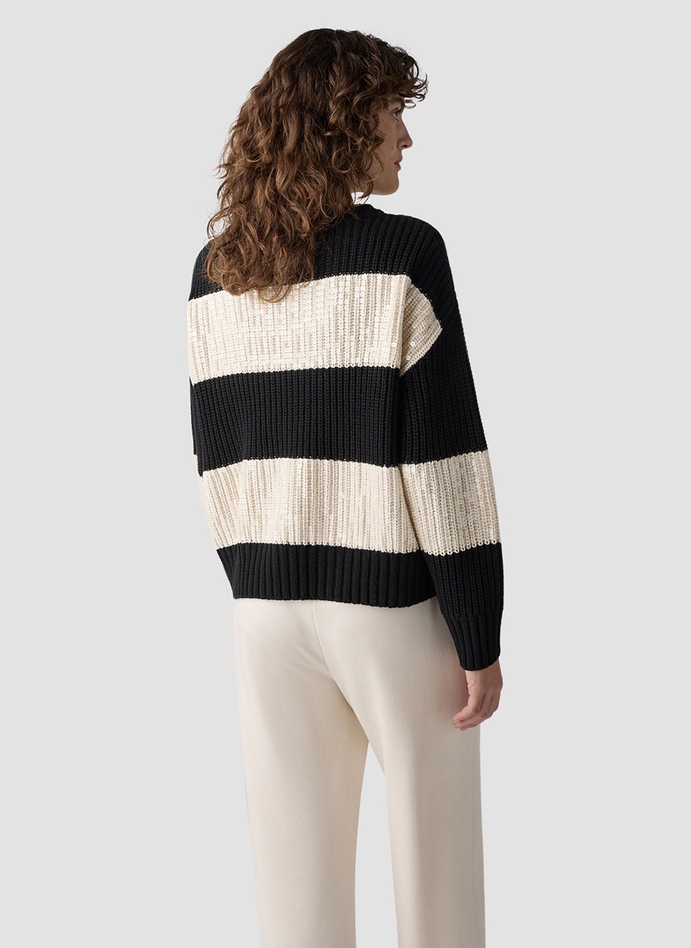 Пуловер с Пайетени Райета - Le Comte