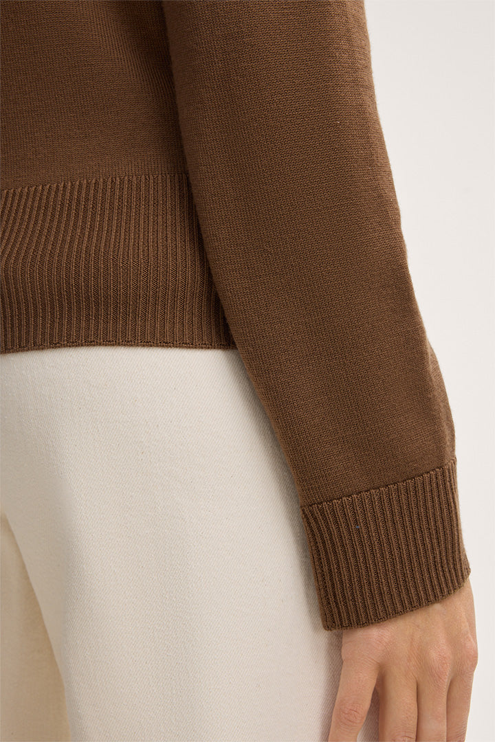 Фин плетен пуловер с обло деколте - Windsor