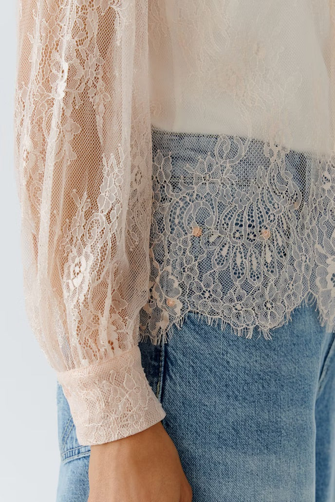 Дантелена Тюлена Блуза – Oui