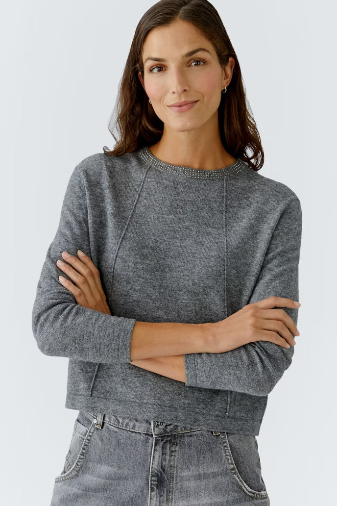 Пуловер с блестящи камъни - Oui